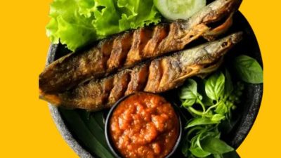 Menu Pecel Lele dan Seafood Lezat untuk Keluarga di Angel Lesehan