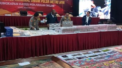 Polda Metro Menemukan Bukti Uang Rp76 Miliar dalam Kasus Judi Online di Komdigi