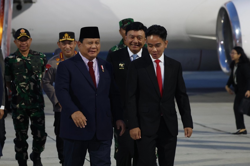 Prabowo Pulang ke Indonesia Setelah Mengeksplorasi 6 Negara Selama 2 Minggu