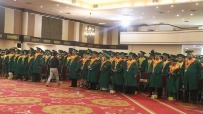 Program Wisuda Sarjana dan Magister Universitas Ibnu Chaldun: Menyumbang untuk Kemajuan Bangsa