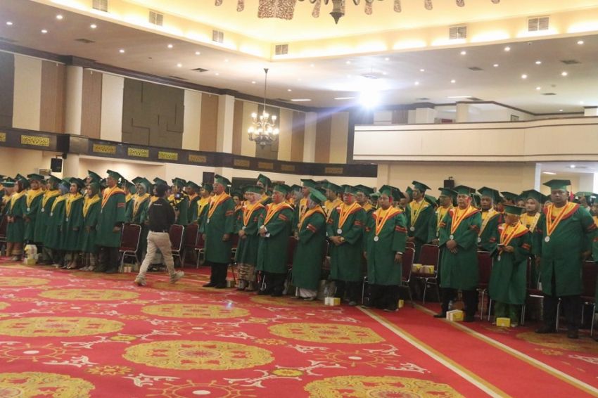 Program Wisuda Sarjana dan Magister Universitas Ibnu Chaldun: Menyumbang untuk Kemajuan Bangsa