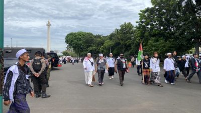 Pembubaran Aksi Reuni 212 di Monas Membuat Lalu Lintas Tersendat