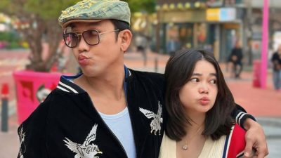 Denny Sumargo Rayakan Natal di Singapura Bersama Keluarga Olivia Allan: Sebuah Perayaan yang Penuh Kedamaian