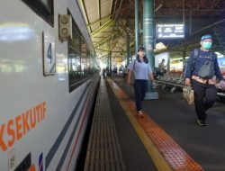 Perjalanan Meninggalkan Jabodetabek: Warga Berangkat dari Stasiun Gambir dan Pasar Senen