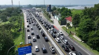 Terjadi Kenaikan Volume Lalu Lintas di Jalan Tol Jabodetabek hingga Jabar