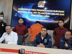 “Buronan Interpol Asal China Ditangkap Saat Berlibur di Batam”