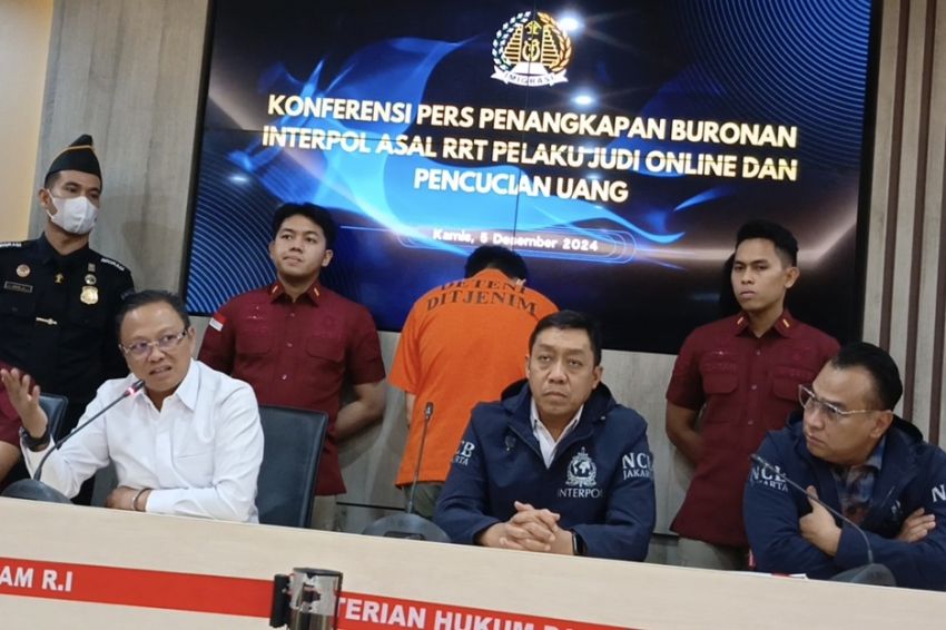 "Buronan Interpol Asal China Ditangkap Saat Berlibur di Batam"