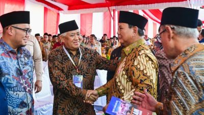 Persaudaraan Dekat: Momen Prabowo dan Din di Sidang Tanwir Muhammadiyah