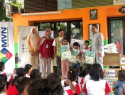 MVN dan MNC Peduli: Membantu Anak Duafa di Jati Padang