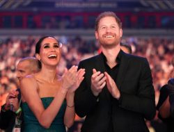 Pangeran Harry dan Meghan Markle Dilaporkan Menukar Gelar Kerajaan demi Uang