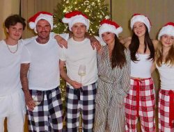 “Victoria Beckham Bergantung Pada Menu Suami di Hari Natal”