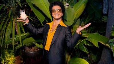 Bruno Mars Bantah Kabar Terkait Hutang Judi Rp811 Miliar