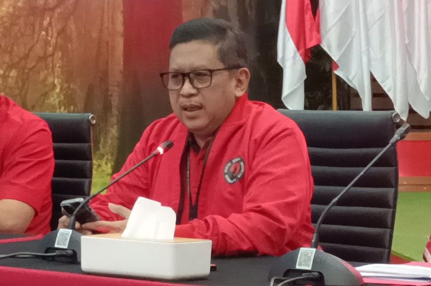 Penampilan Hasto Menyita Perhatian, Rambut Disemir Hitam Sebelum Diperiksa KPK