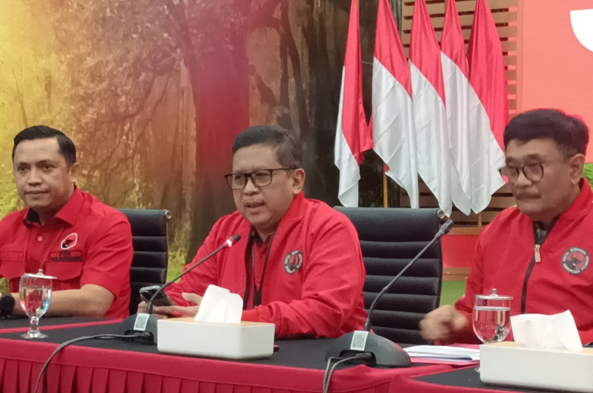 Penampilan Pertama Hasto Setelah Menjadi Tersangka KPK: Apa yang Dikatakannya