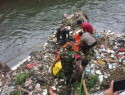 Jasad Bayi Laki-laki Terdampar di Tepi Sungai Cisindangbarang Bogor