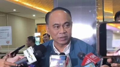 Menteri Koperasi Budi Arie Memamerkan Pelat Mobil RI 36 – Apakah Artinya?