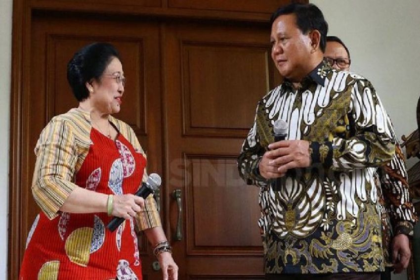 "Pertemuan Megawati dan Prabowo: Kisah Menunggu Waktu"