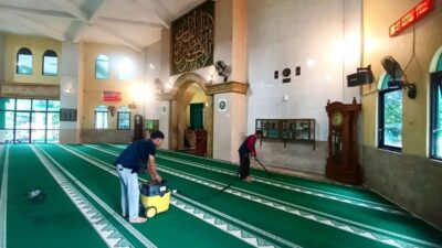 MNC Lido City: Mengoptimalkan Peduli Masjid Cigombong melalui Program CSR yang Luas