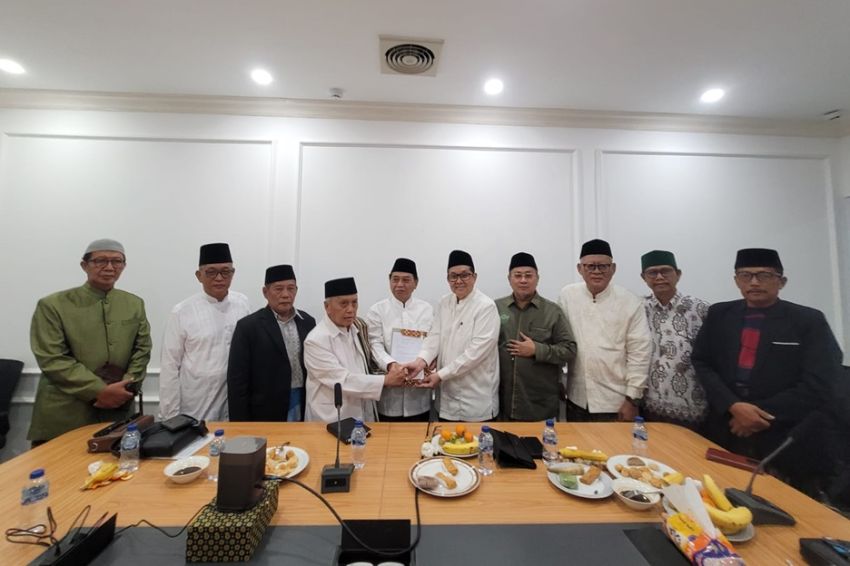 "Pelantikan Kepemimpinan Aliyah JATMAN 2025-2030: Sebuah Momentum Sebelum Perayaan Harlah NU di Jakarta"