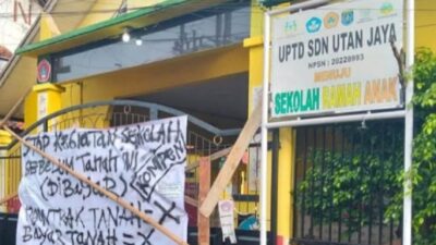 SDN Utan Jaya Dipalang Kayu dan Bambu: Tindakan Sekda Depok dapat Dituntut secara Hukum