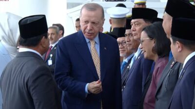 “Gestur Tangan Erdogan yang Membuat Sri Mulyani Tertawa saat Diperkenalkan oleh Prabowo”