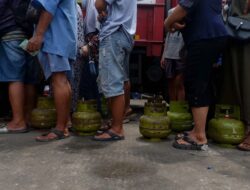 Pangkalan Gas Kewalahan Suplai LPG 3 Kg ke Warung Pengecer