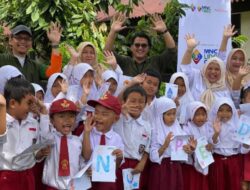 MNC Peduli dan MNC Land Meningkatkan Literasi Melalui Penyaluran Buku Bacaan di Cigombong Bogor